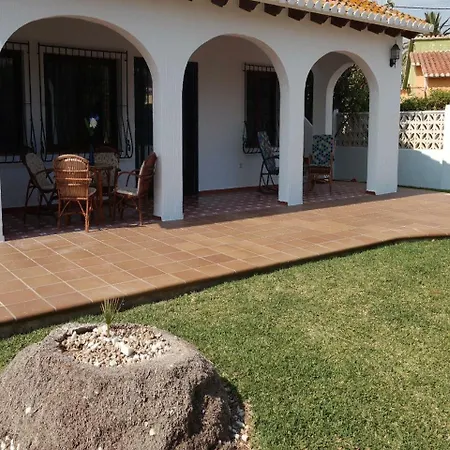 Villa Independiente Cerca De La Playa. Wifi Gratis Denia