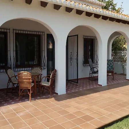 Villa Independiente Cerca De La Playa. Wifi Gratis